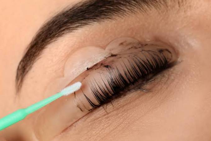 Lash Lift + Lash Tint
